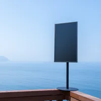 スマートサイネージ「me:Light」